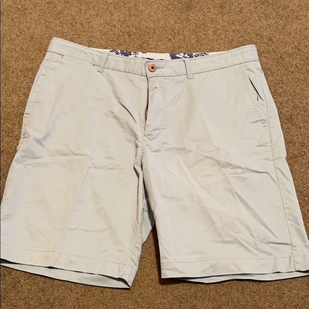 Tommy Bahama light blue shorts